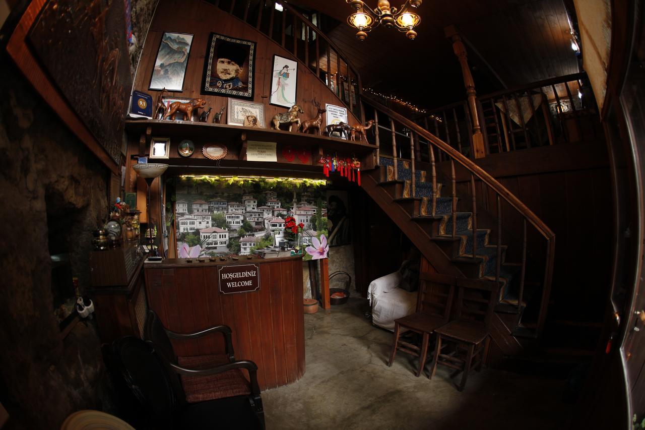 阿瑞贝口纳克酒店 萨夫兰博卢 外观 照片